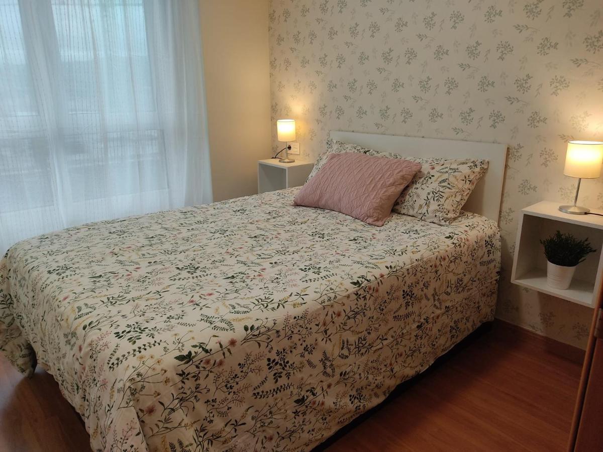 Apartamento Gloria En Oviedo Esterno foto