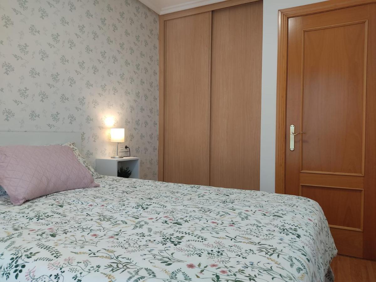 Apartamento Gloria En Oviedo Esterno foto